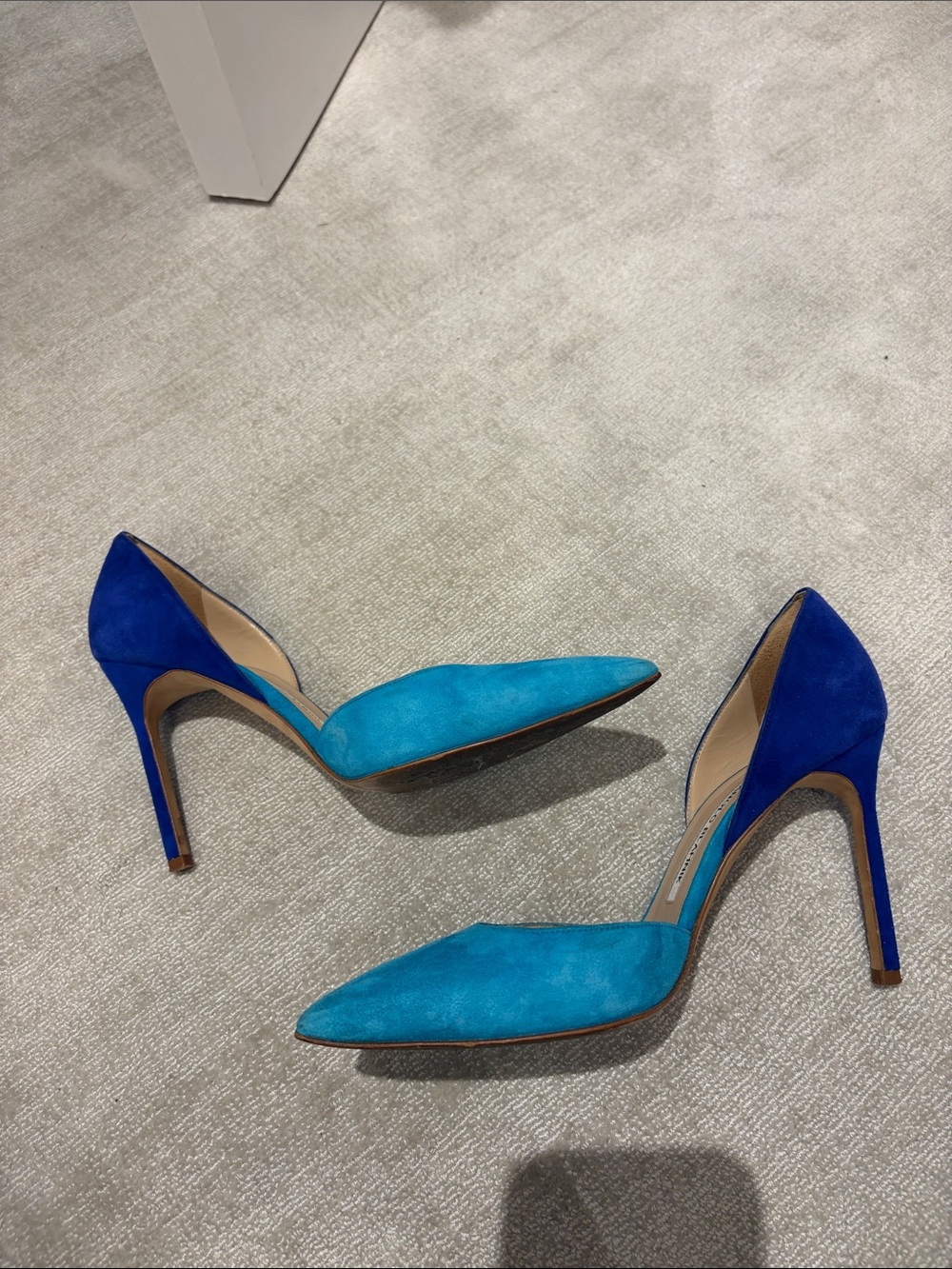 Manolo Blahnik Turquoise and Cobalt D'Orsay Pointed-Toe Pumps - Picture 3 of 5